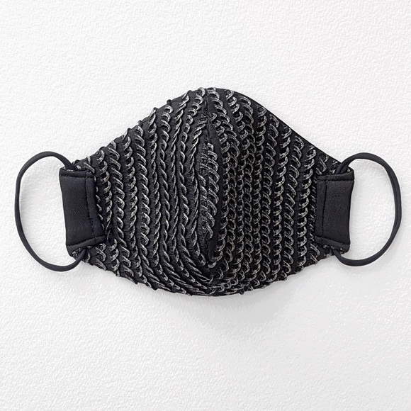 🖤⛓ Black/Silver Face Mask - Picture 2 of 5
